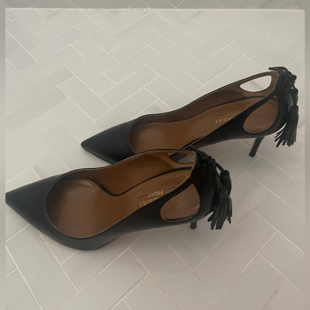 Aquazurra Tassel Accents Pumps Size 7.5 Black, used only once!